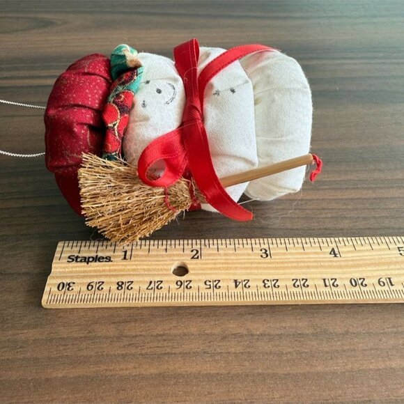 Vintage Handcrafted Fabric Snowman Ornament With Hat & Broom White Red Green 4" - Picture 8 of 8